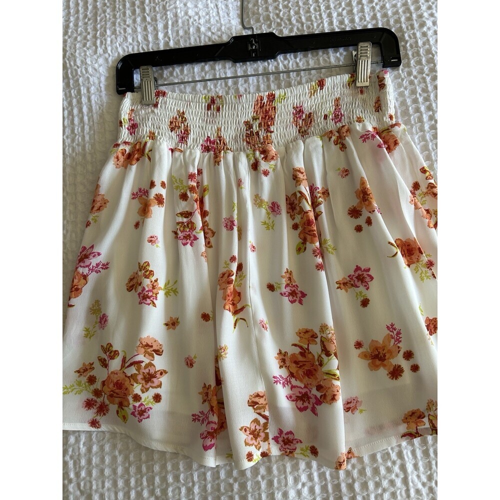 Stitch and Pine Mini Skirt SZ M White Floral Lined